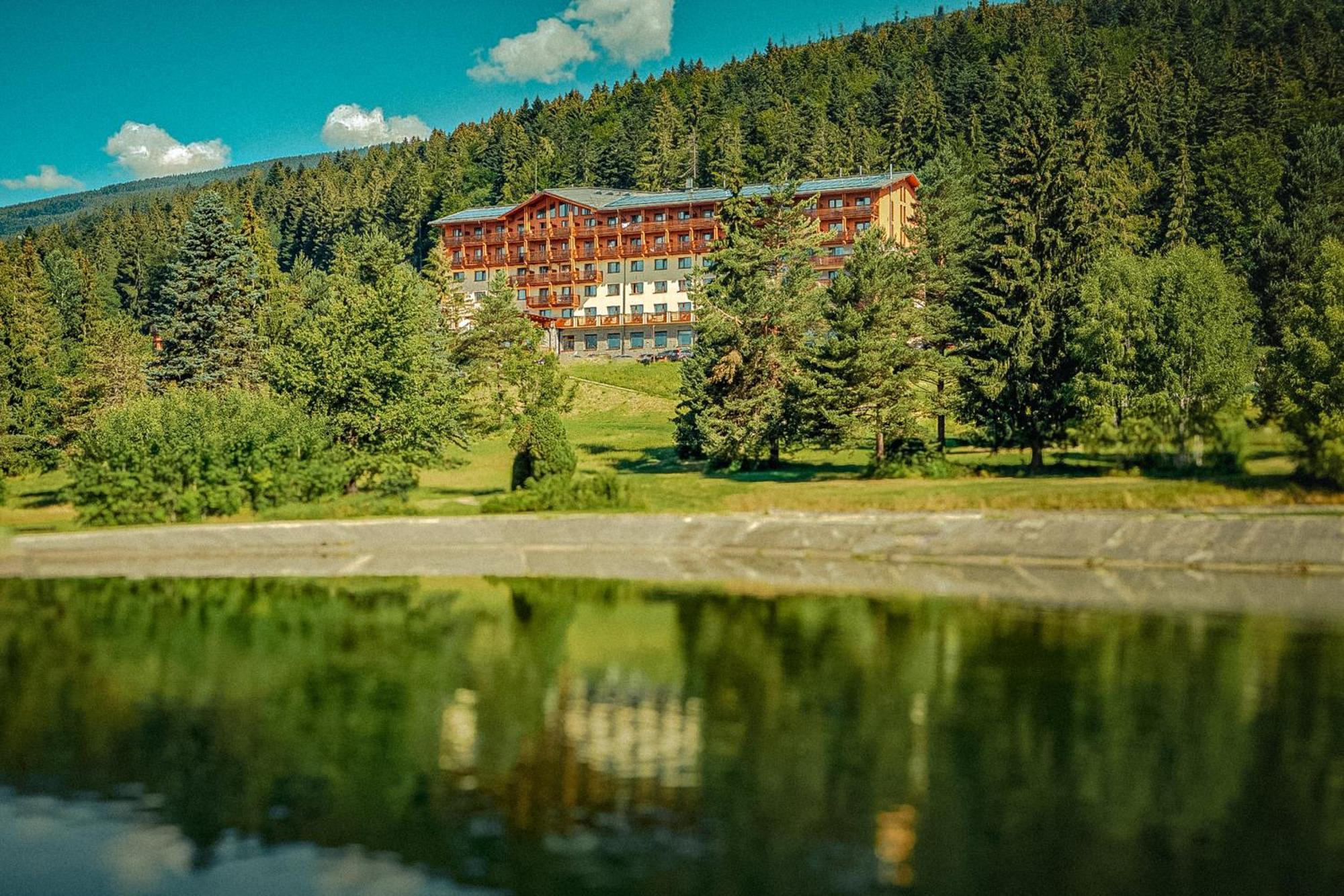 Hotel Partizan Tale Eksteriør billede